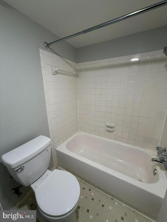 3100 S Manchester Street - Photo 8