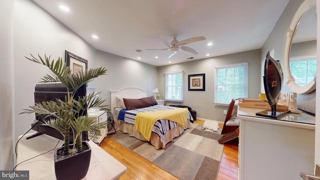 5803 Hall Street - Photo 18