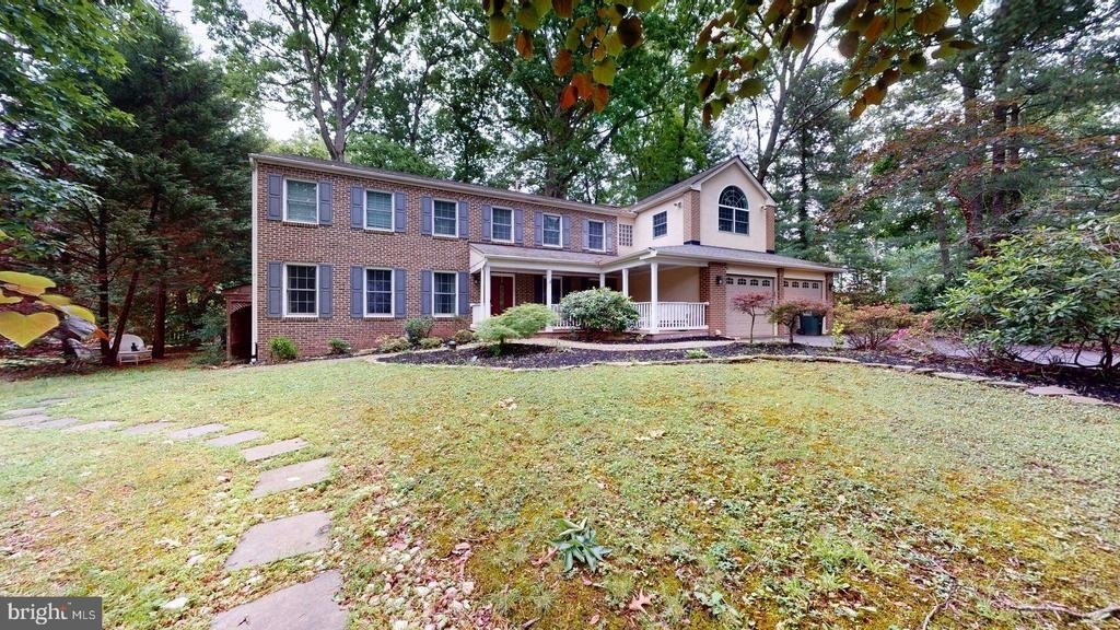 5803 Hall Street - Photo 0