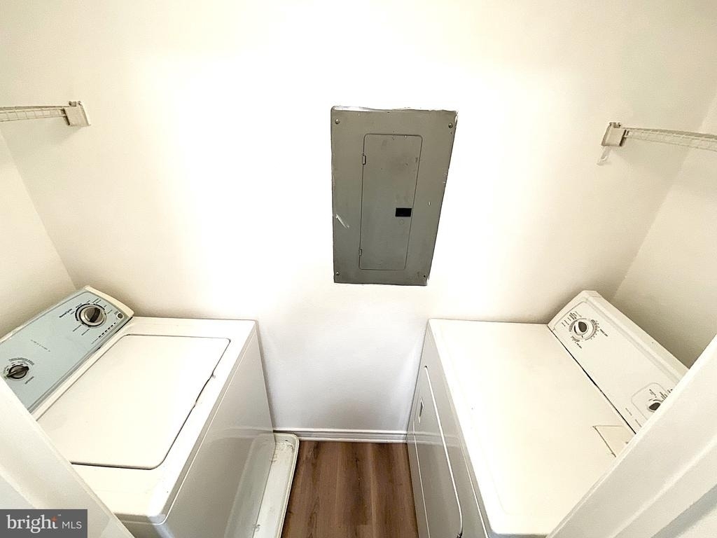 1524 Lincoln Way - Photo 18