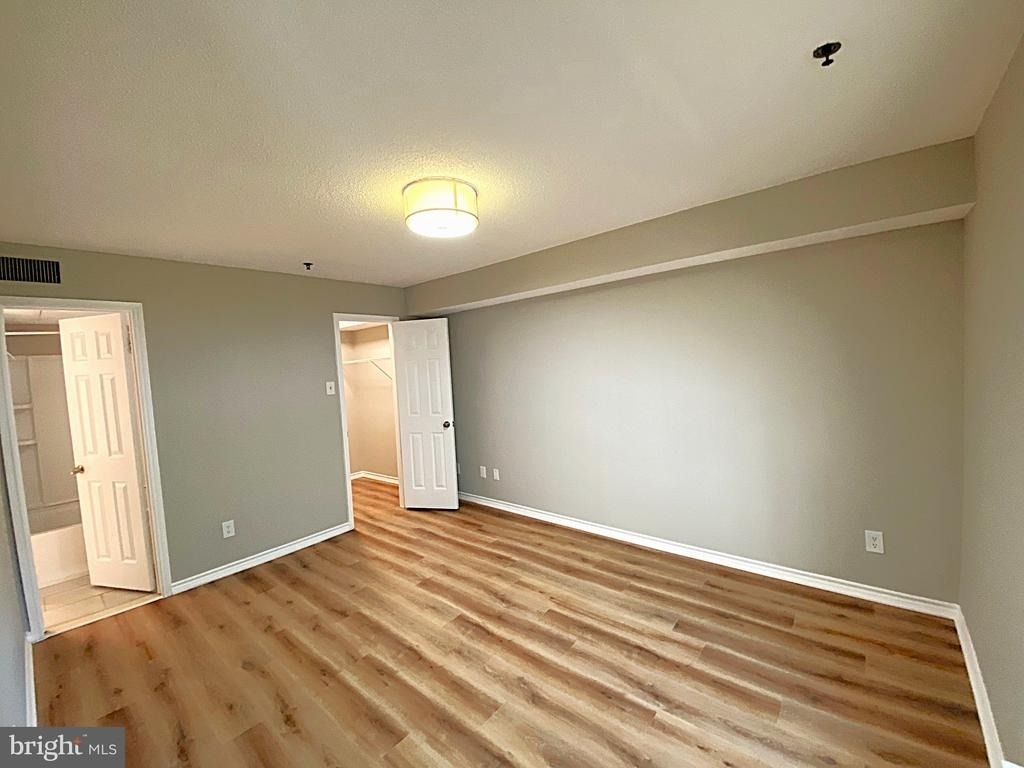 1524 Lincoln Way - Photo 19