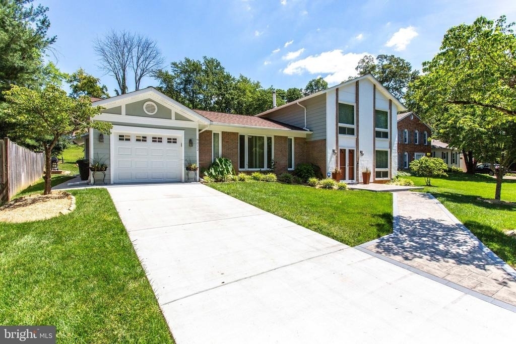 9212 Arabian Avenue - Photo 0