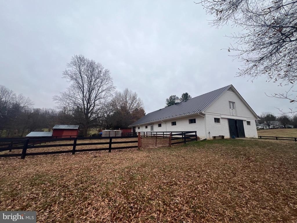 7112 Rock Hill Mill Road - Photo 5