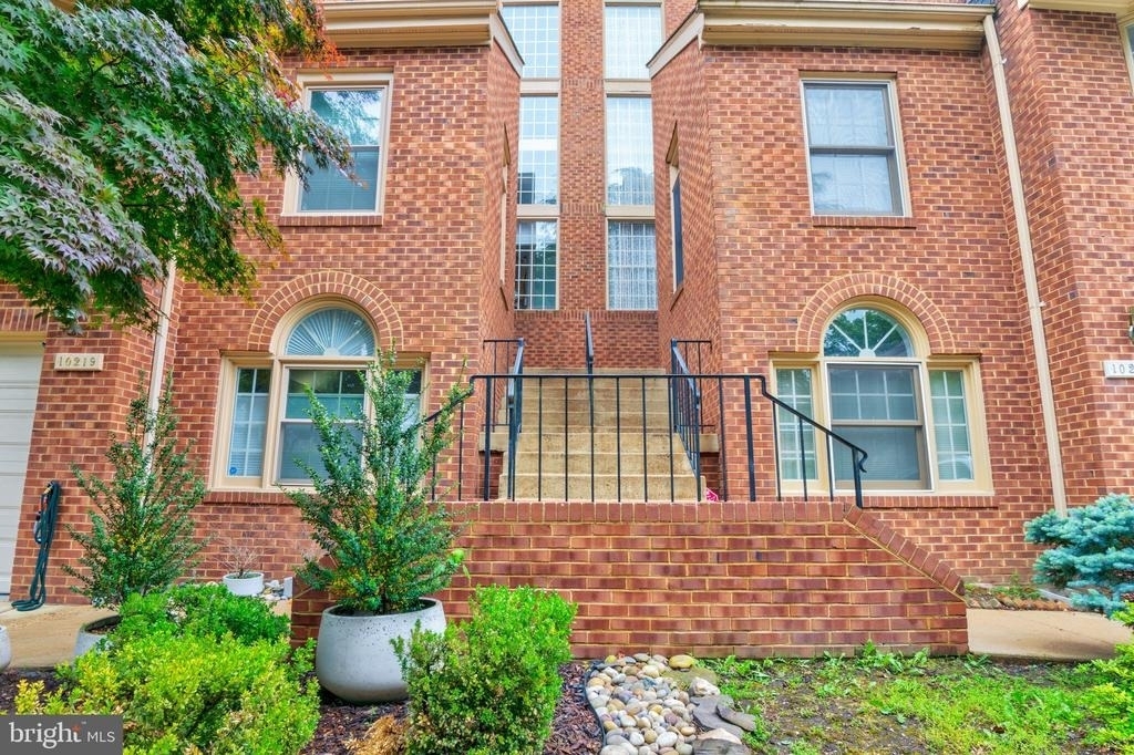 10219 Aspen Willow Drive - Photo 1