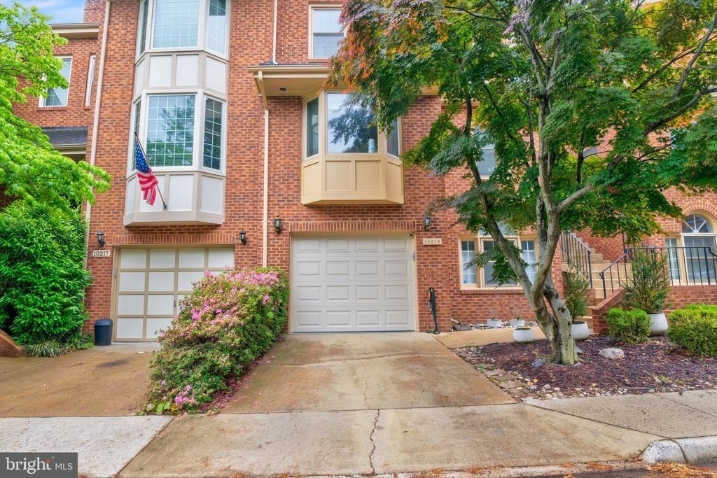 10219 Aspen Willow Drive - Photo 3