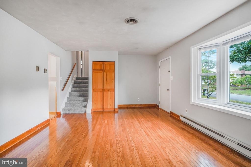 408 Deerwood Drive - Photo 5