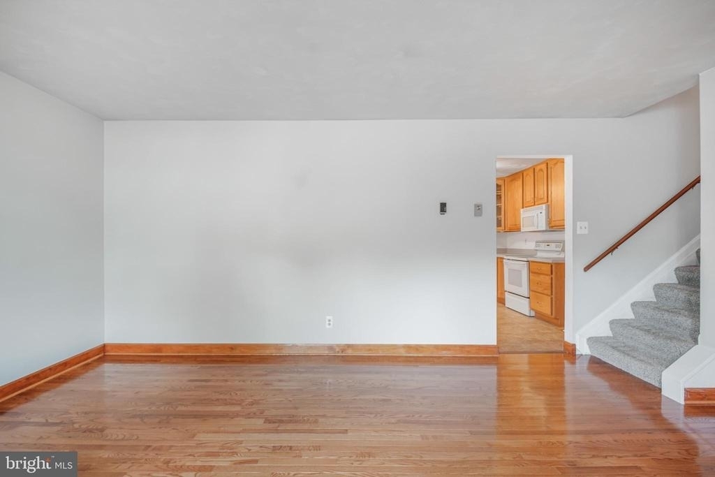 408 Deerwood Drive - Photo 4