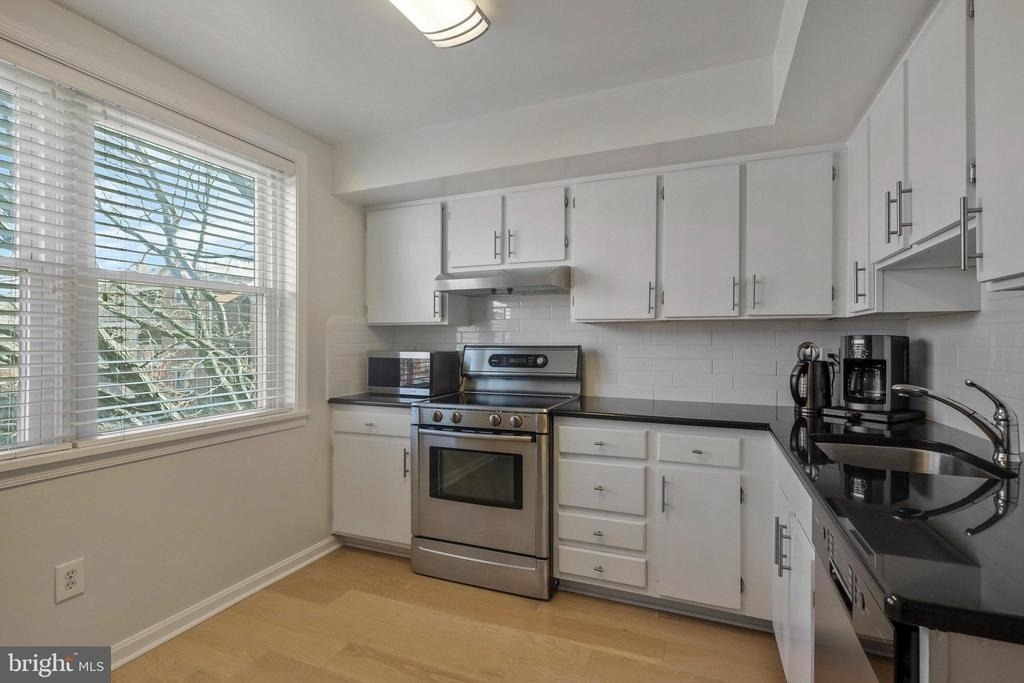 1417 Oronoco Street - Photo 8