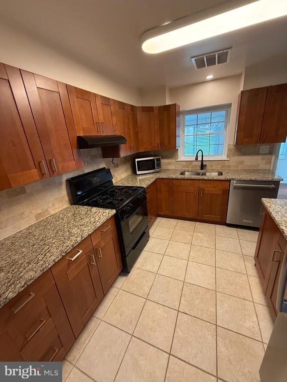 2632 N Sycamore Street - Photo 6