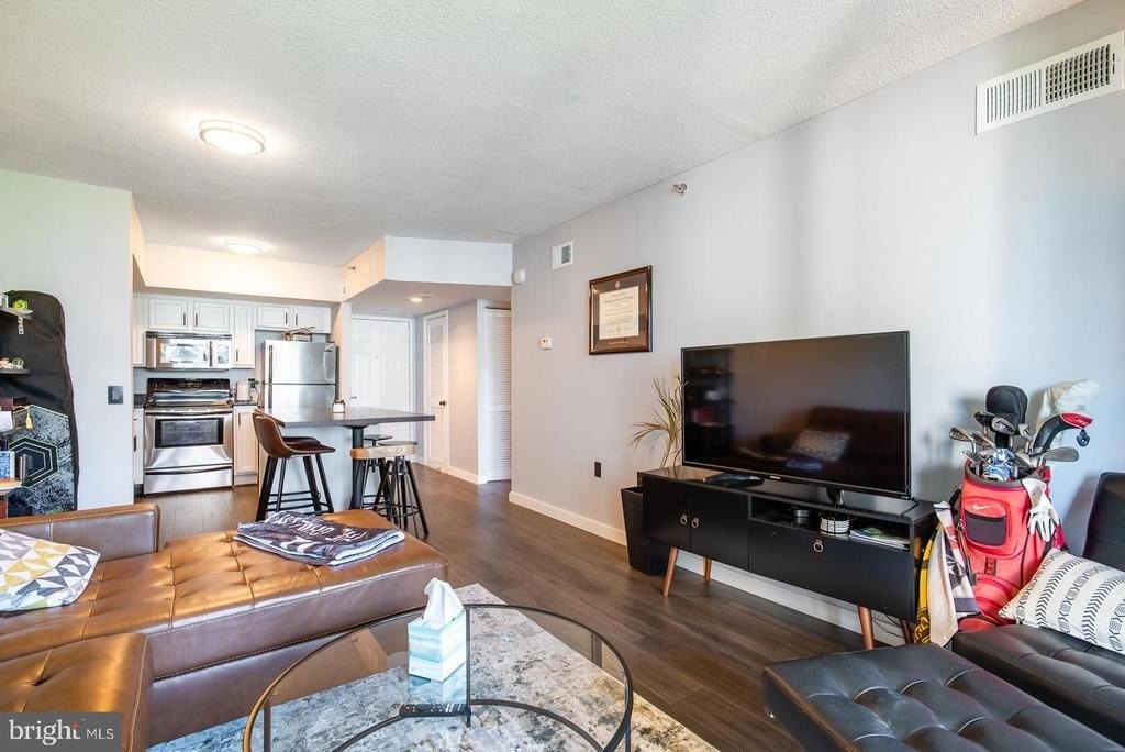1001 N Randolph Street - Photo 5