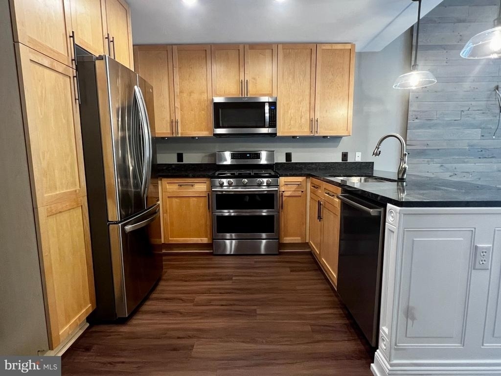 820 N Pollard Street - Photo 0