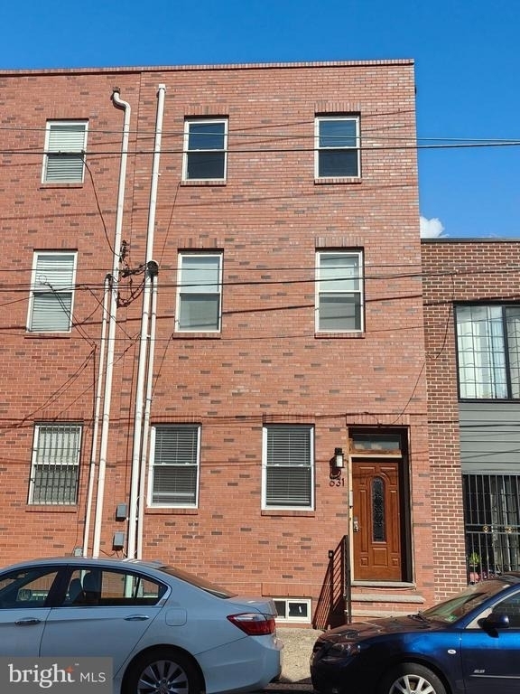 631 N 11th Street - Photo 0