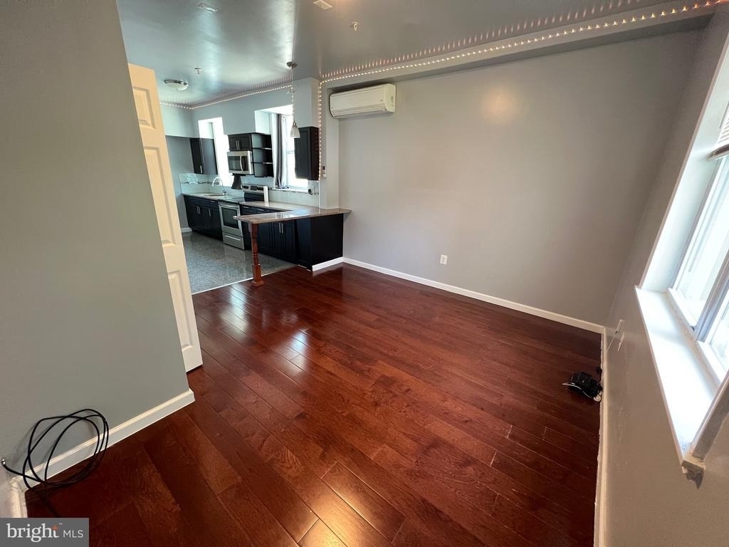 631 N 11th Street - Photo 7