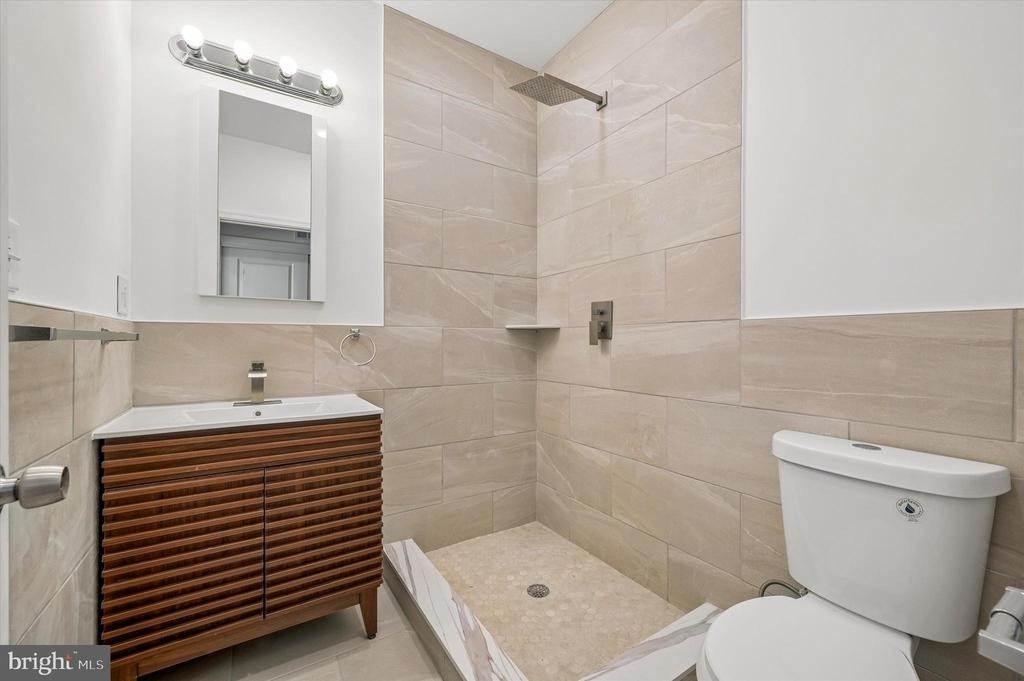 1645 N Marshall Street - Photo 9