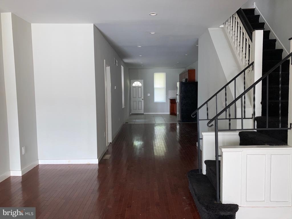 742 S 53rd Street - Photo 2