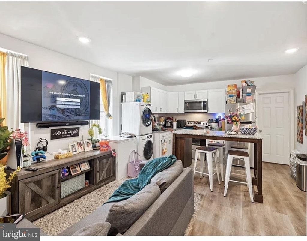 4136 Mantua Avenue - Photo 4