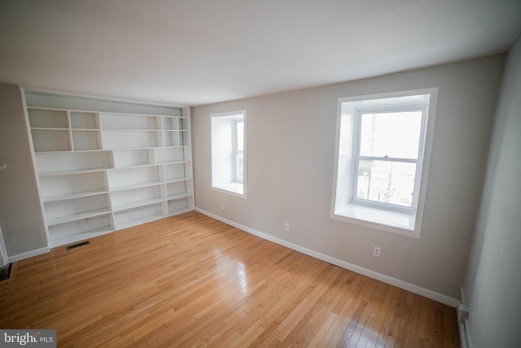 1107 N 3rd Street - Photo 9