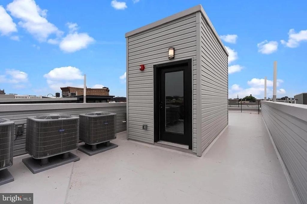 2146 N Front Street - Photo 15