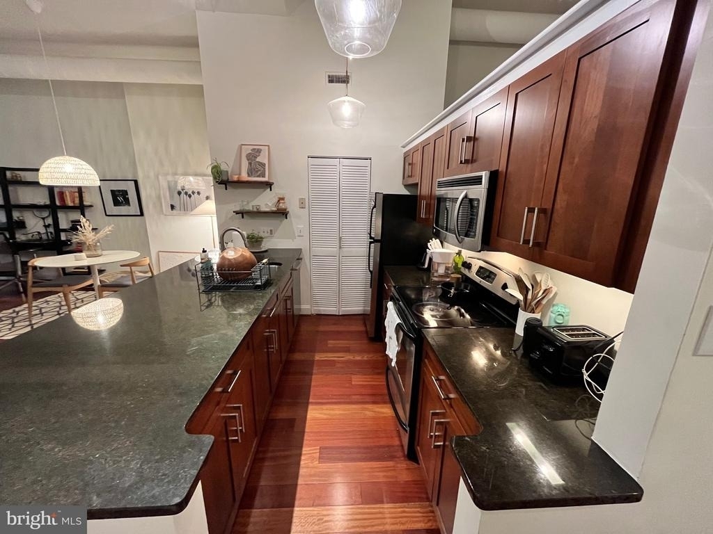 2429 Locust Street - Photo 12