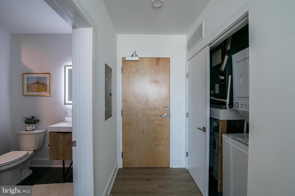 2235 Washington Avenue - Photo 6