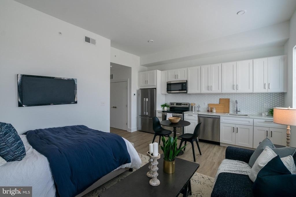 2235 Washington Avenue - Photo 1