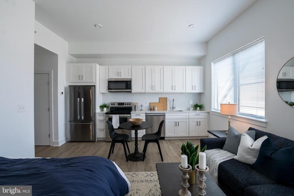 2235 Washington Avenue - Photo 3