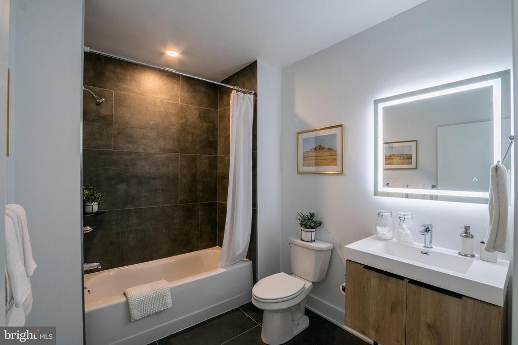 2235 Washington Avenue - Photo 7
