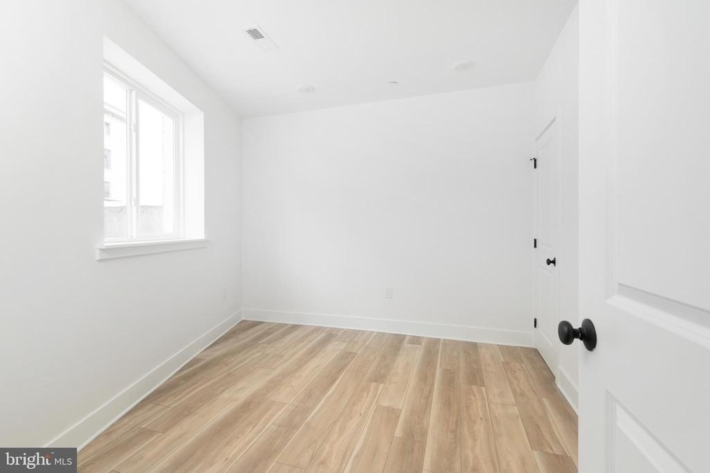 1255 N 23rd Street - Photo 9