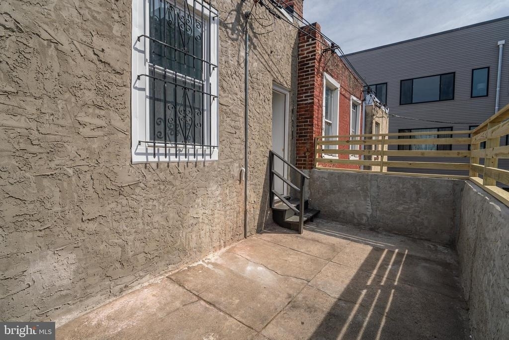 2410 Wharton Street - Photo 29
