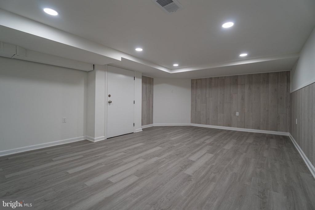 2410 Wharton Street - Photo 25