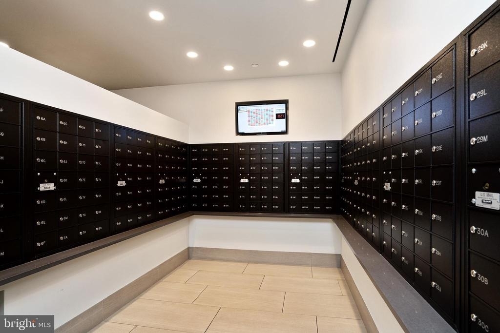 2020 Walnut Street - Photo 9