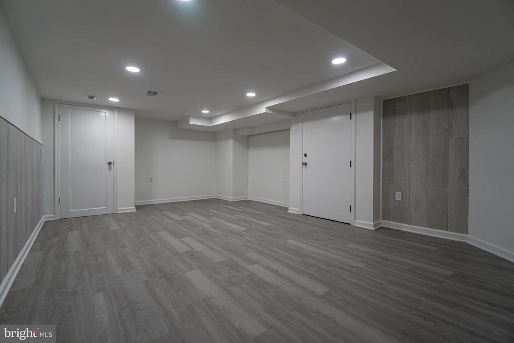 2410 Wharton Street - Photo 35
