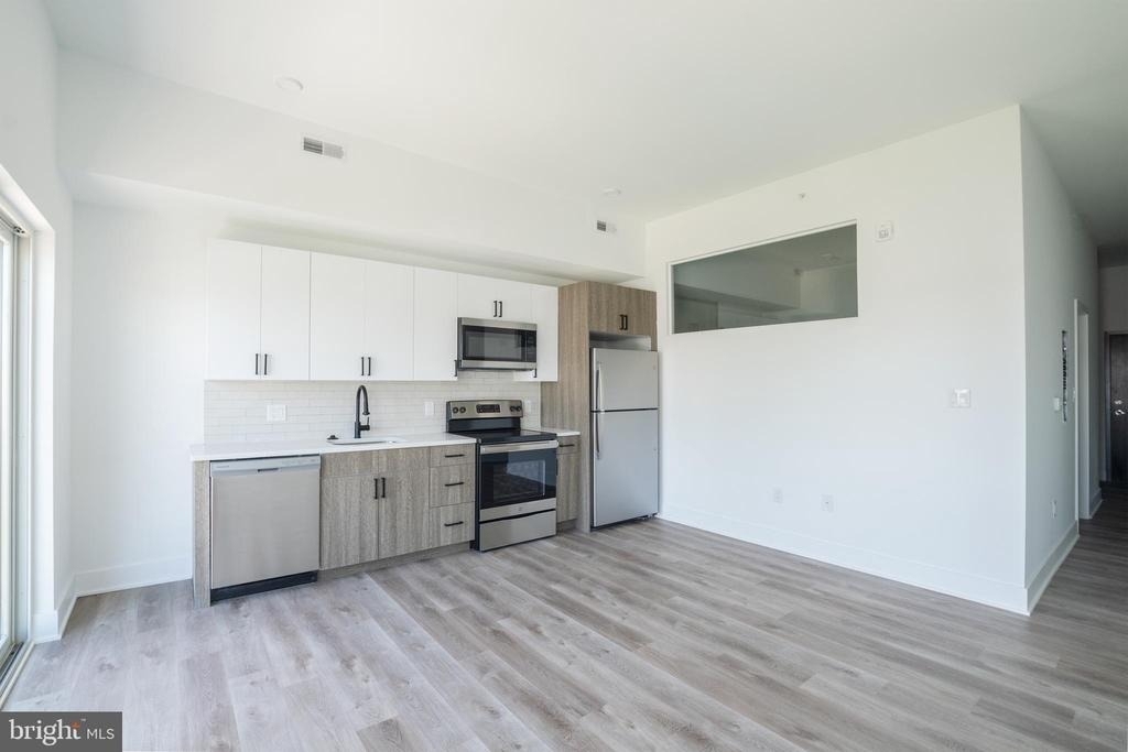 1420 Point Breeze Avenue - Photo 1