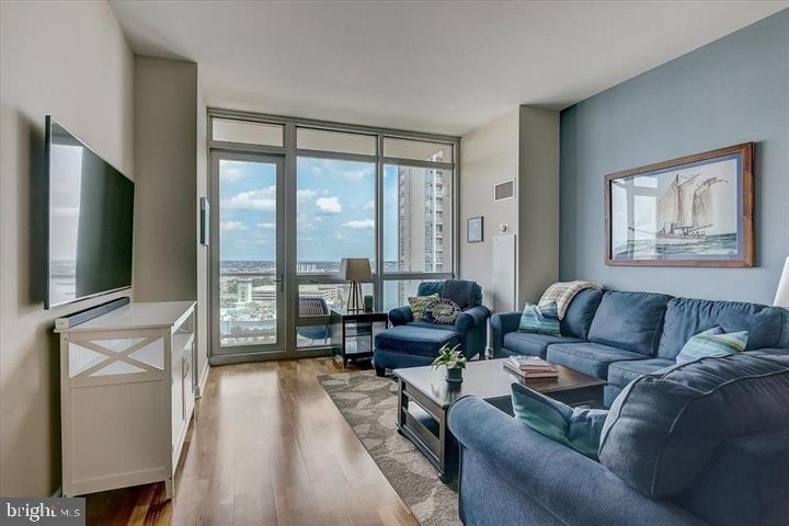 901 N Penn Street - Photo 11