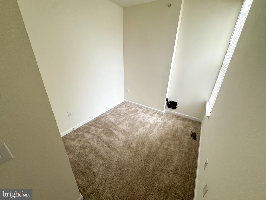 1327 S 27th Street - Photo 15