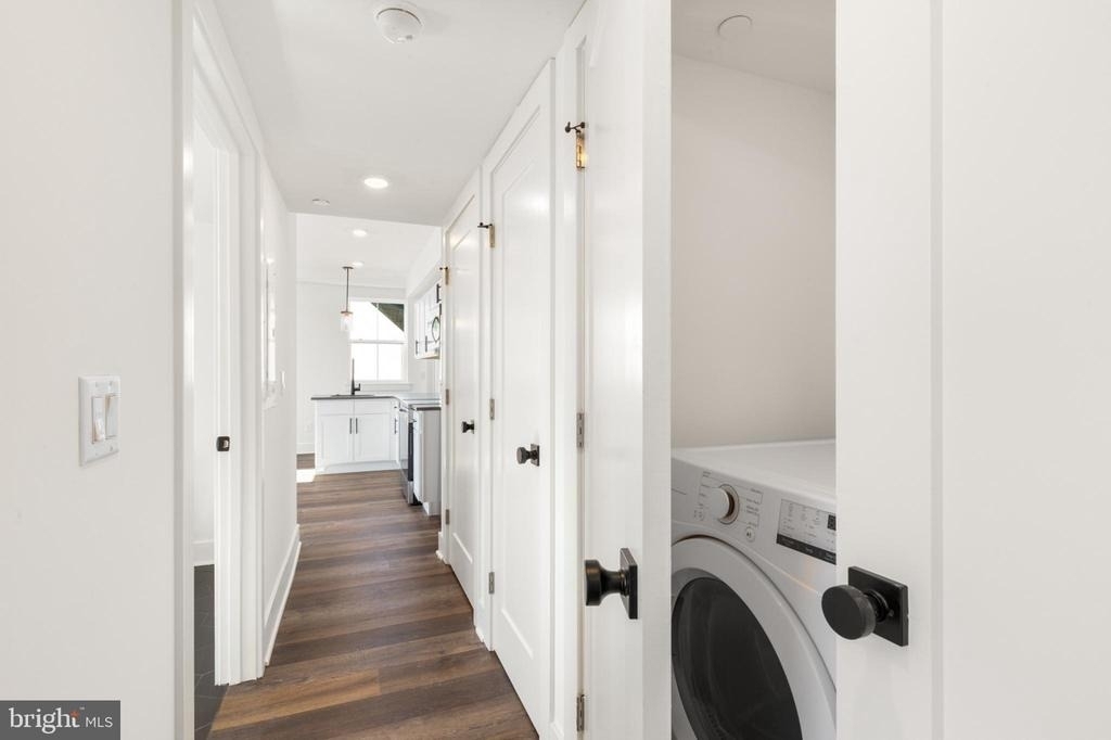 7037 Ridge Avenue - Photo 14
