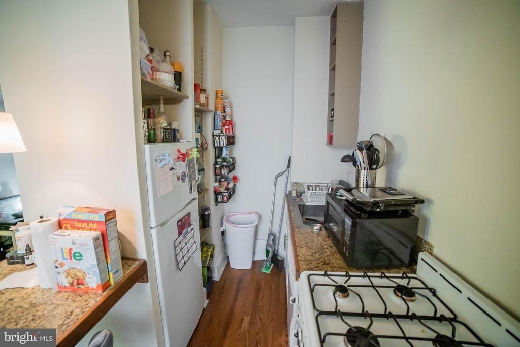 257 S 20th Street - Photo 6
