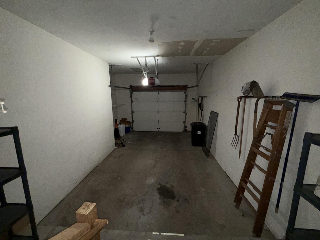 741 Woods Court - Photo 25