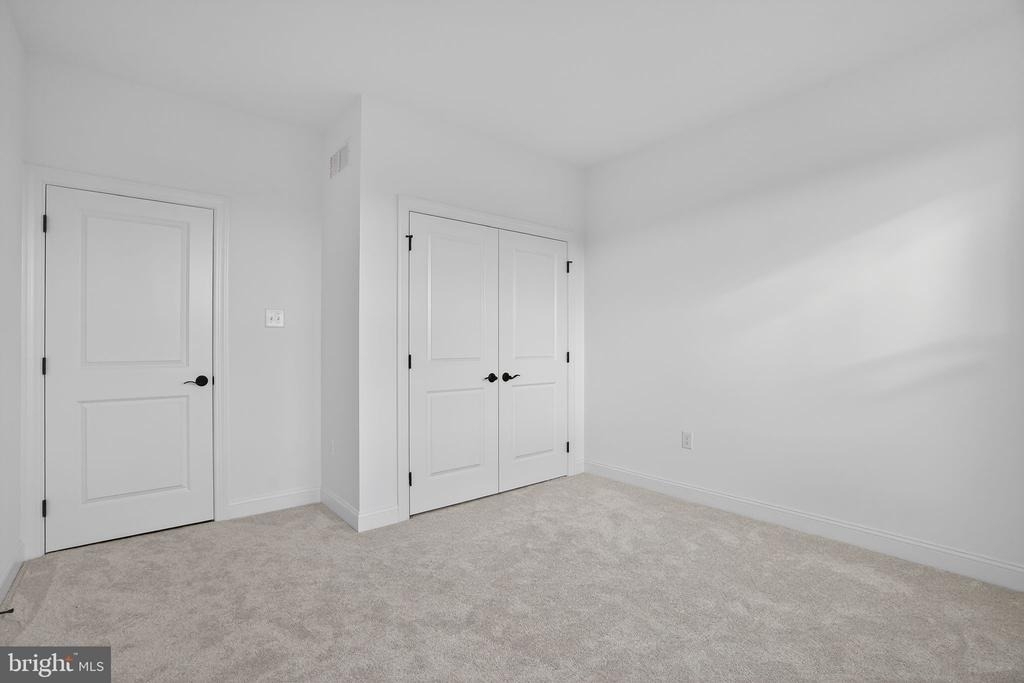 409 Longview Drive - Photo 37