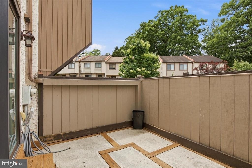 804 Bismark Way - Photo 3