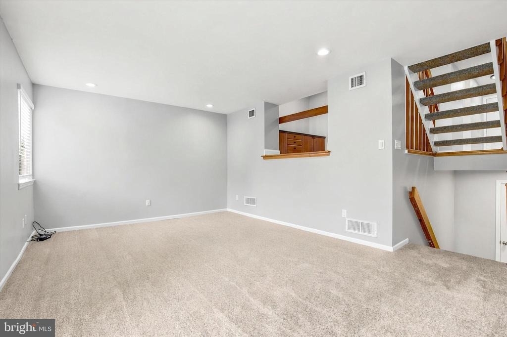 804 Bismark Way - Photo 12