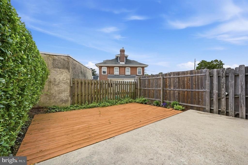 732 W Railroad Avenue - Photo 32