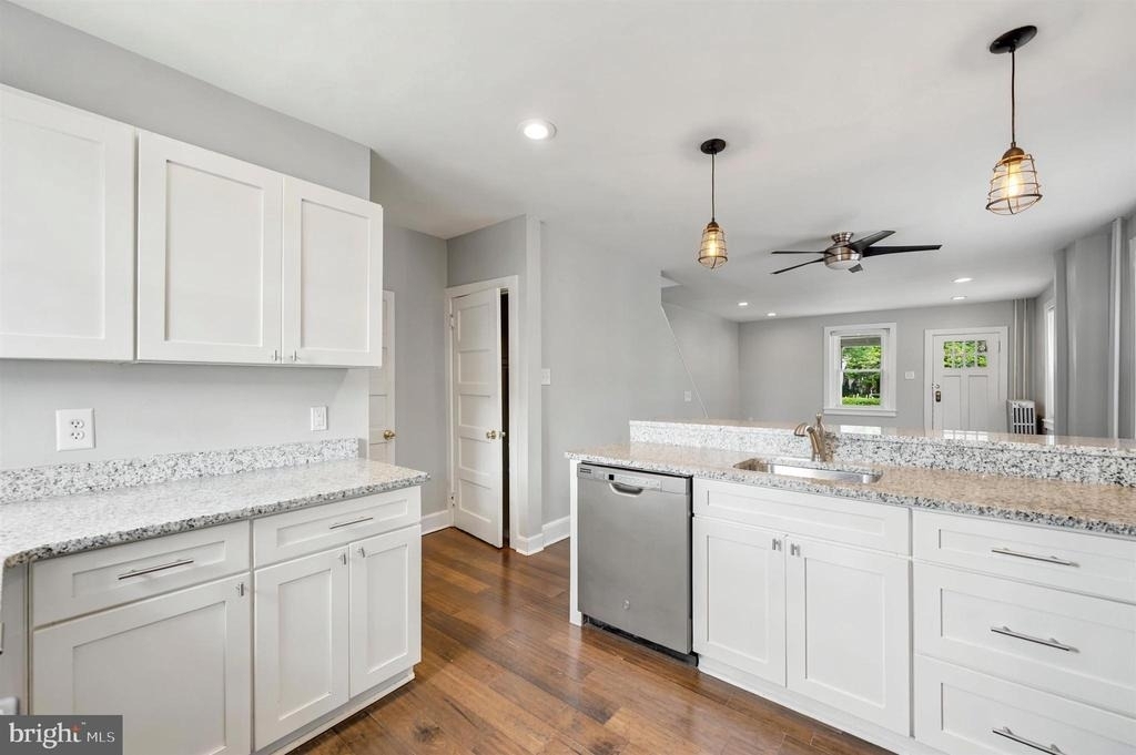 732 W Railroad Avenue - Photo 17