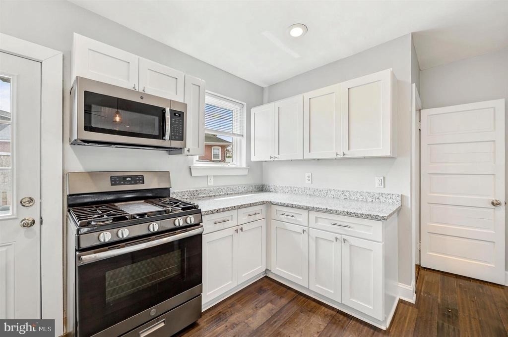 732 W Railroad Avenue - Photo 16