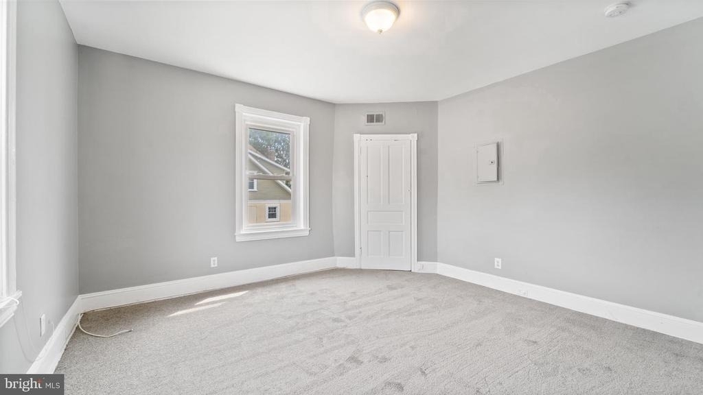 203 S Springfield Road - Photo 10
