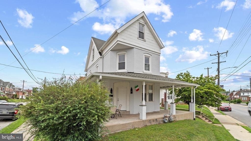 203 S Springfield Road - Photo 0