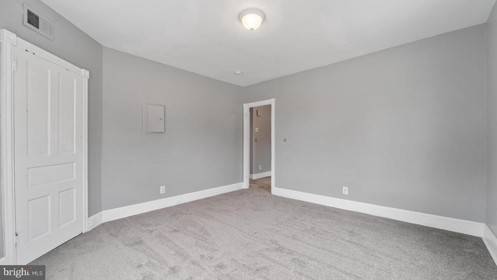 203 S Springfield Road - Photo 11