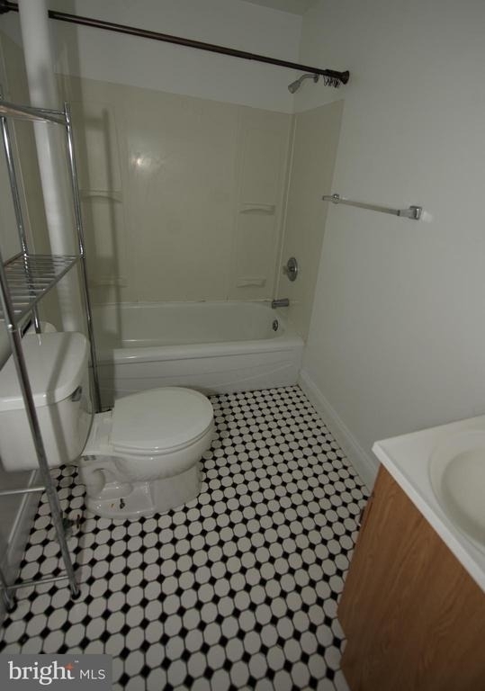 121 E Gay Street - Photo 6