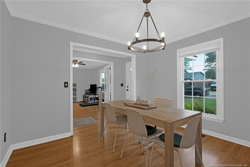 1928 Daphne Circle - Photo 4