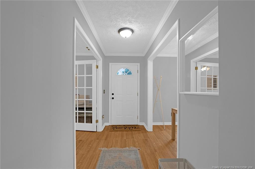 1928 Daphne Circle - Photo 2